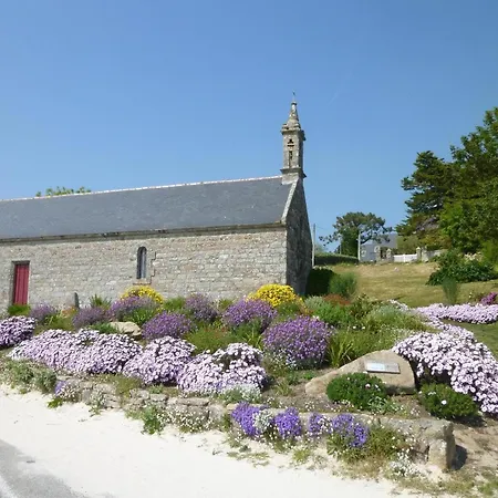 100 M From Beaches Of Finistere, Одьерн